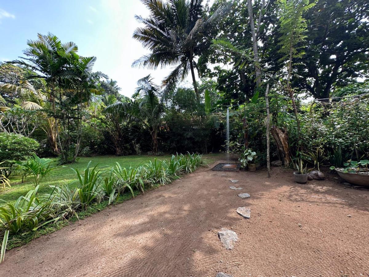 Midigama Inn Ahangama Exterior foto